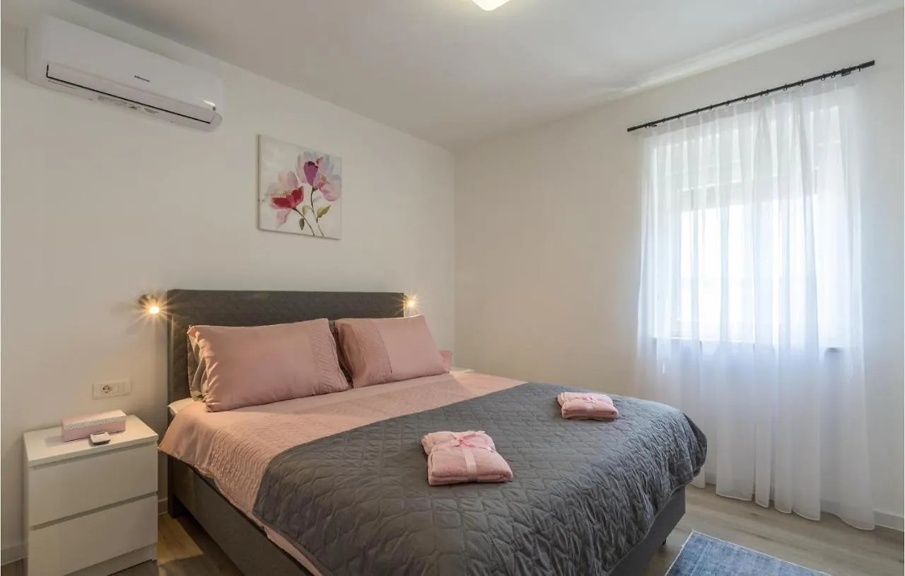 Nice Home In Galizana With Kitchen Croatia