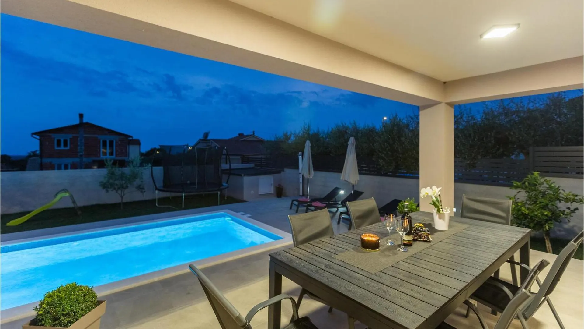 Nice Home In Galizana With Kitchen Holiday home